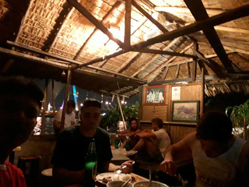 New Phiman Riverview Guesthouse Бангкок Экстерьер фото