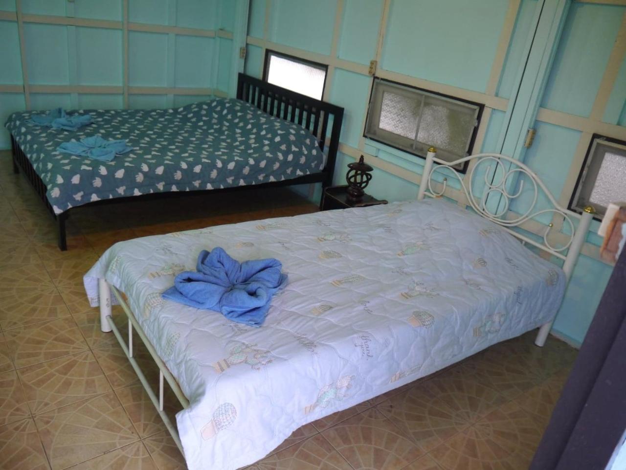 New Phiman Riverview Guesthouse Бангкок Экстерьер фото